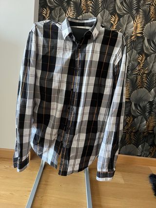 Tres Camisas de cuadros Zara azul, roja y negra 