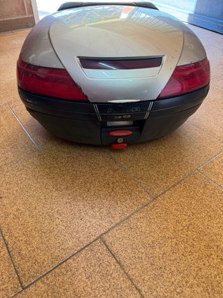 Yamaha FJR 1300 Plata algo negociable año 2008