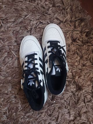 Zapatillas Adidas Forum Low Blancas Negras
