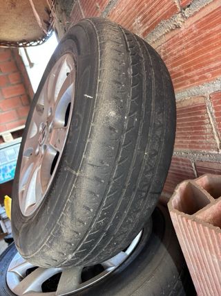 Llanta y Rueda Golf V