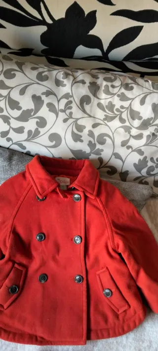 Chaquetones niña 2x15€ naranja y fucsia T.XS