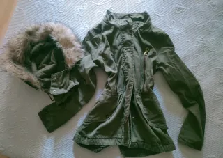 Parka abrigo verde Pull & Bear con capucha