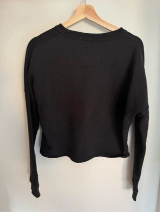 Sudadera Hollister Negra Estampada Tigre y Rosas