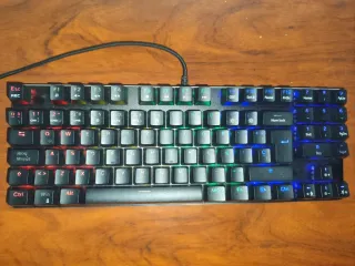 Teclado Mecánico 85% HAVIT Switches Rojos RGB