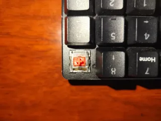 Teclado Mecánico 85% HAVIT Switches Rojos RGB