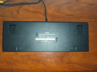 Teclado Mecánico 85% HAVIT Switches Rojos RGB
