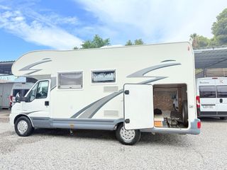 Autocaravana Alta gama/2 aires/garaje motos 