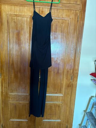 Mono negro elegante