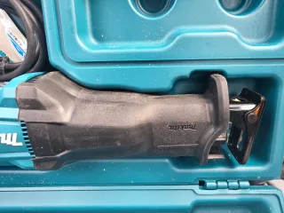 Sega gattuccio Makita JR3051T