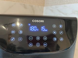 Freidora de aire Cosori negra