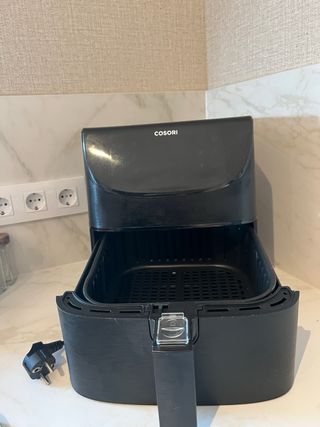 Freidora de aire Cosori negra