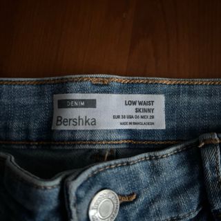 Pantalón vaquero Bershka
