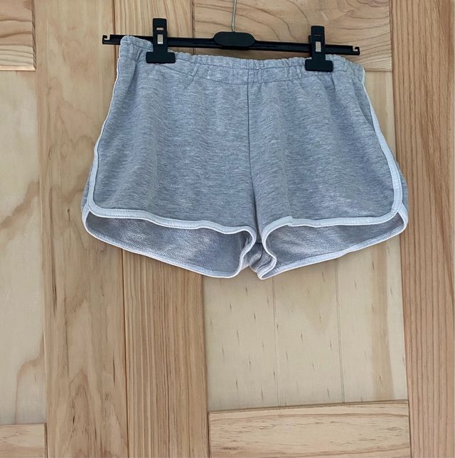 Shorts gris claro