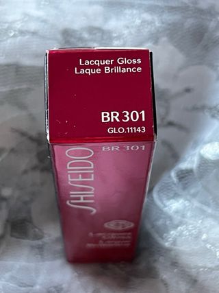 Shiseido Lacquer Gloss BR301