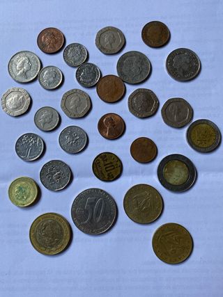 28 Monedas de Diferentes Países