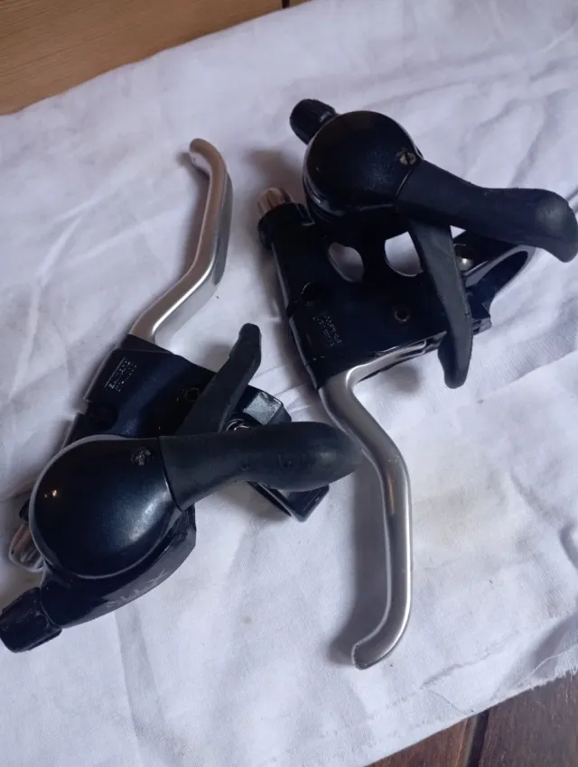 Mandos Shimano XTR Cambio y Freno