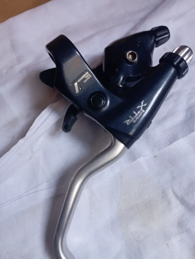 Mandos Shimano XTR Cambio y Freno