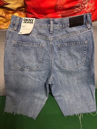 Pantalón corto DKNY Jeans azul talla M