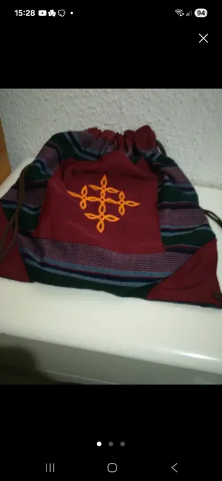 Mochila africana multicolor con bordado