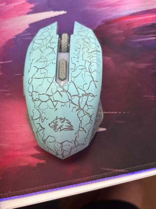 Teclado y Ratón Inalámbrico y alfombrilla 