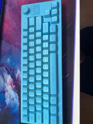 Teclado y Ratón Inalámbrico y alfombrilla 