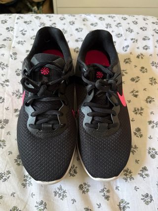 Zapatillas Nike Negras y Rosas