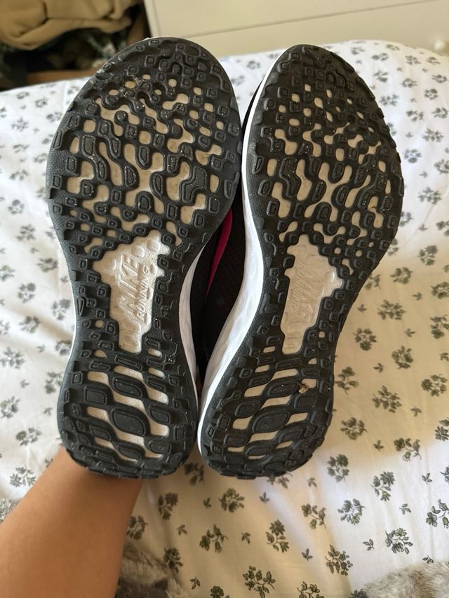 Zapatillas Nike Negras y Rosas