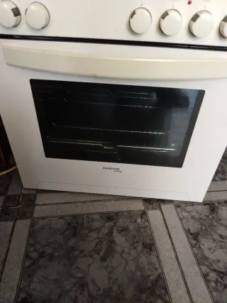Horno blanco Constructa