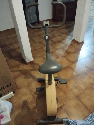 Bicicleta Estática DOMYOS VM130