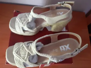 Sandalias Xti tacón de esparto
