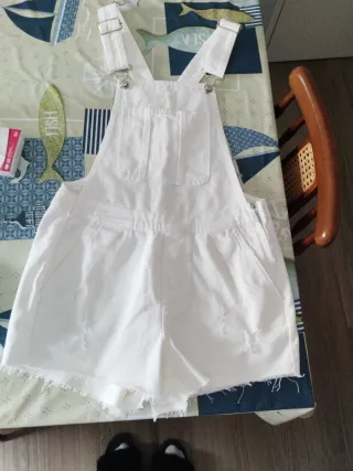Peto corto blanco vaquero