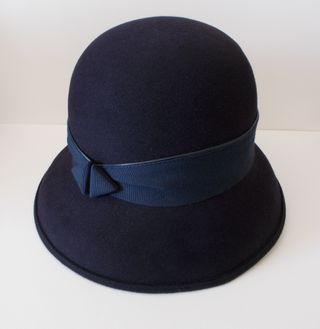 Cappello cloche donna blu in feltro