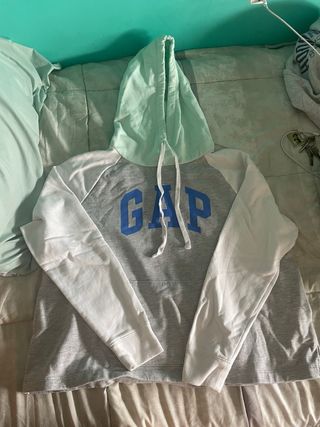 Sudadera Gap Gris y Azul