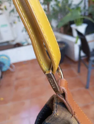 Borsa Fendi a righe marroni e nere