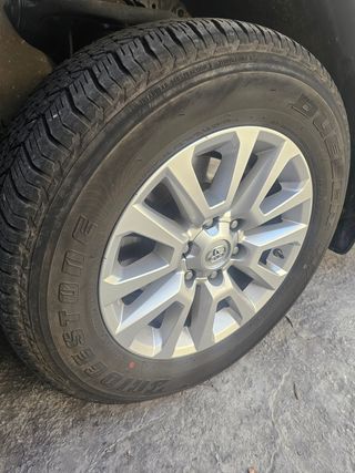 Neumáticos Bridgestone Dueler para Toyota Land Cru