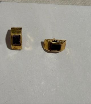 Pendientes de oro con zafiro