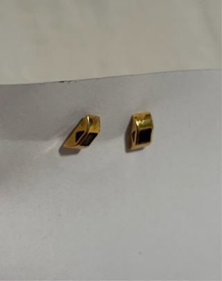 Pendientes de oro con zafiro