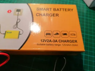 Cargador Batería Inteligente 12V 2A-3A