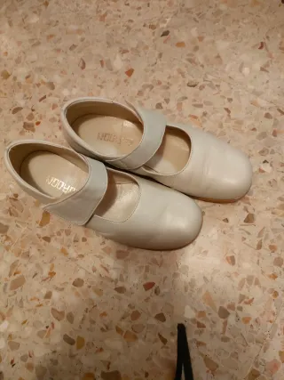 Zapatos comunión niña CORDON color crudo