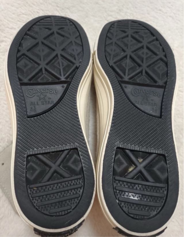 Sapatilhas Converse Chuck Taylor Bege/Cinza