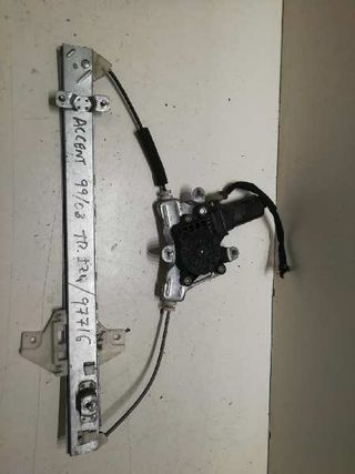 ELEVALUNAS TRASERO IZQUIERDO para HYUNDAI ACCENT (LC) 2000 97716