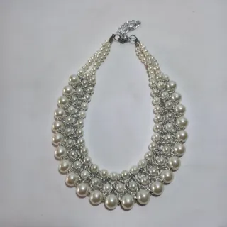 Collana vintage con elementi simil perle