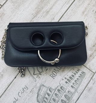 Bolsa JW Anderson Pierce Negra