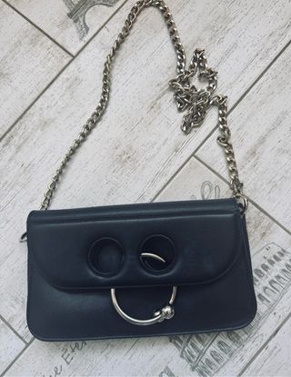 Bolsa JW Anderson Pierce Negra