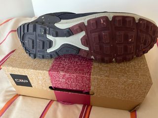 Zapatillas montaña CMP Talla 41 Nuevas 