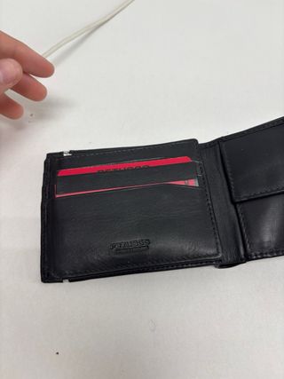 Cartera petusco Negra y Plateada y de piel 