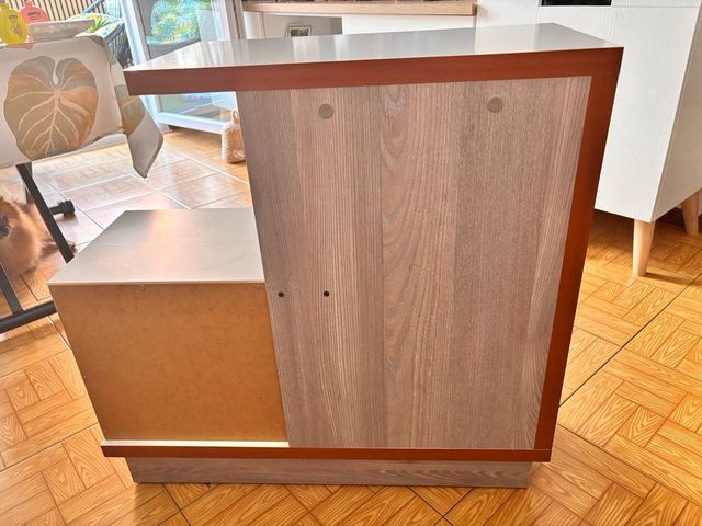 Mueble de entrada blanco y madera