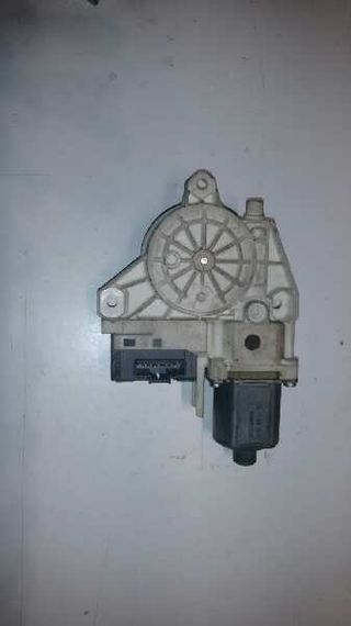MOTOR ELEVALUNAS DELANTERO IZQUIERDO para PEUGEOT 407 2004 98056