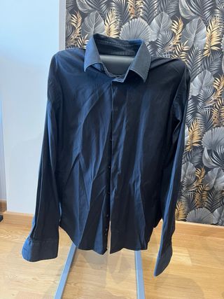Dos Camisas Zara cuadros azul y negro