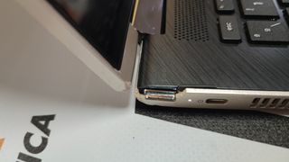 Portátil HP Táctil i5 SSD Plata